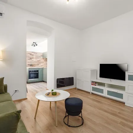 Kantun Apartment Pula